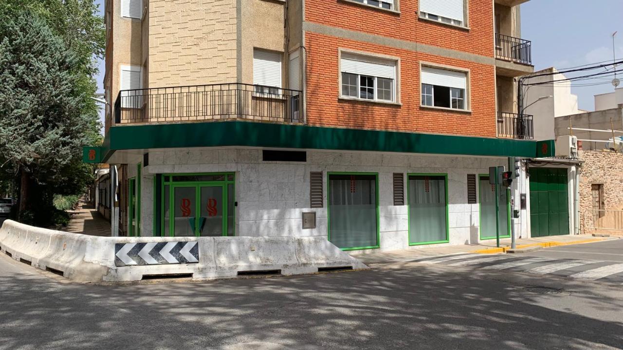 Apto. Singular En La Mancha Banco De Inversiones Argamasilla De Alba Exterior photo